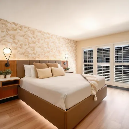 Lyfe Inn & Suites By Aga - Beverly Hills